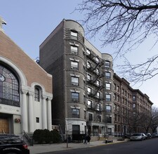 Salome in New York, NY - Foto de edificio - Building Photo