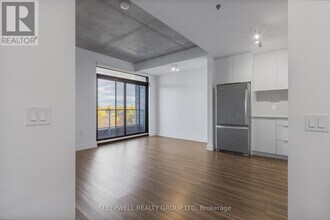 1360 Carling Ave in Ottawa, ON - Building Photo - Building Photo