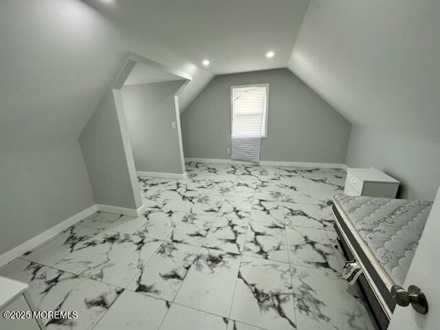 10 Cambell Ct in Deal, NJ - Foto de edificio