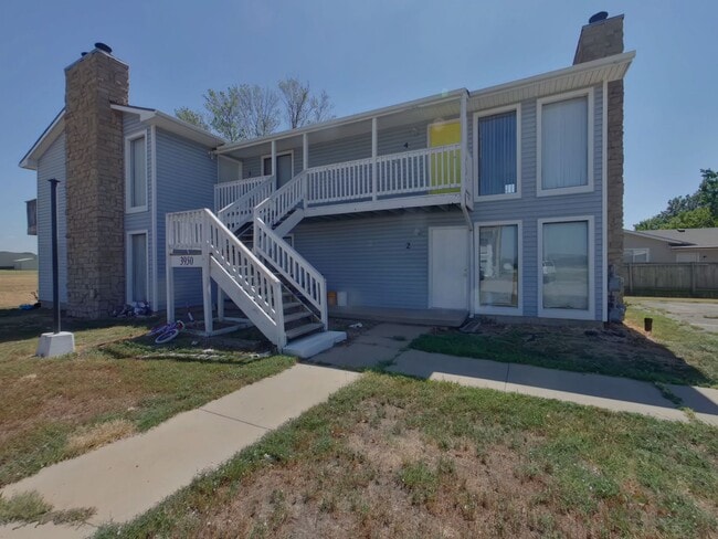 property at 3950 N Garland Cir