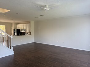 11641 Declaration Dr in Tampa, FL - Foto de edificio - Building Photo