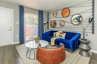 8900 N Interstate Hwy 35, Unit 2154 in Austin, TX - Building Photo