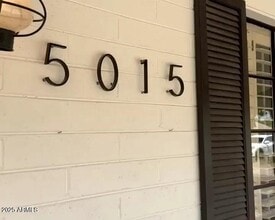 5015 E Yale St in Phoenix, AZ - Foto de edificio - Building Photo