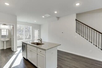 355 Collins Industrial Way in Lawrenceville, GA - Building Photo - Building Photo