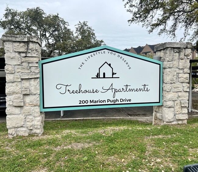 Treehouse Apartments