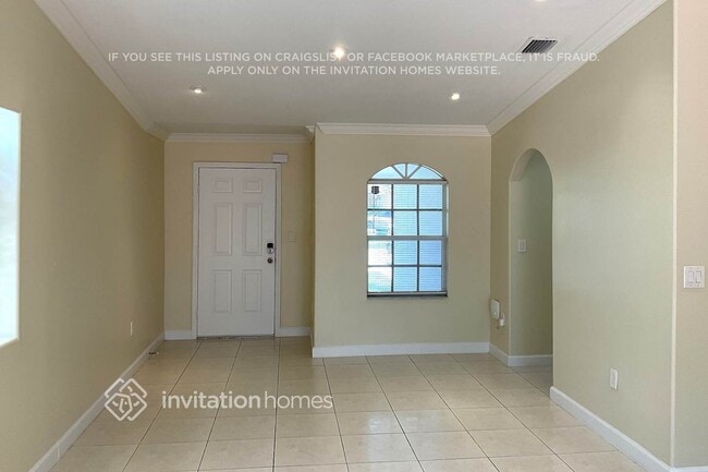 14108 SW 145th Pl in Miami, FL - Building Photo - Building Photo