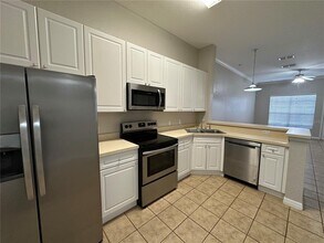 141 Reserve Cir in Oviedo, FL - Building Photo - Building Photo
