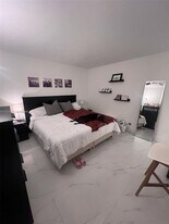 2970 NE 16th Ave in Oakland Park, FL - Building Photo