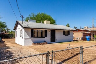 2008 W Lawrence Rd in Phoenix, AZ - Building Photo - Building Photo