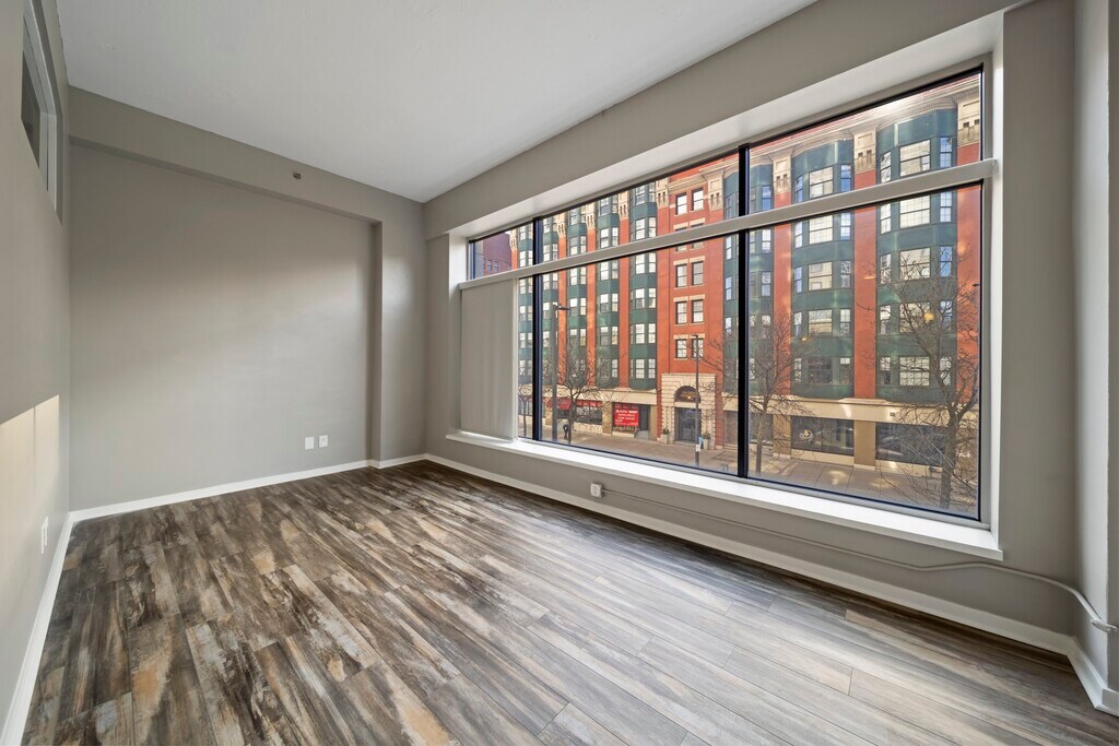 Huron Square and The Osborn Apartments Cleveland, OH Apartments