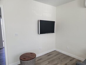 7462 Sausalito Ave in Los Angeles, CA - Building Photo - Building Photo