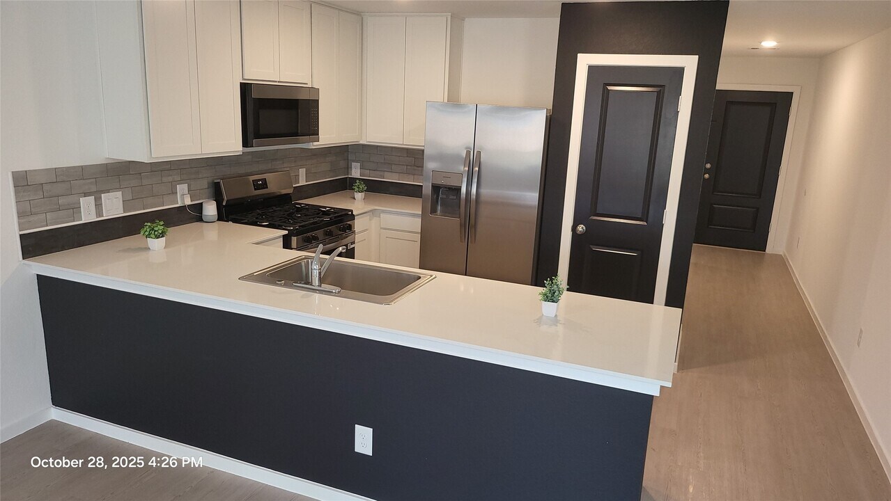 17921 Valle Cupa Ln in New Caney, TX - Building Photo