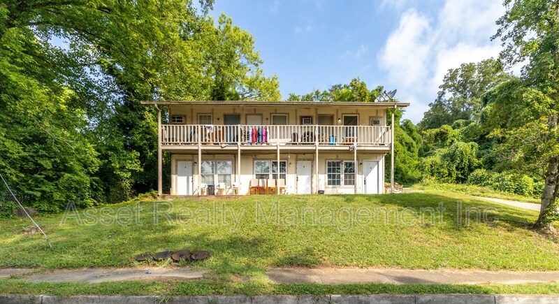 2329 Dodson Ave in Knoxville, TN - Building Photo