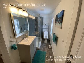 1033 Langlois Ave in Windsor, ON - Building Photo - Building Photo