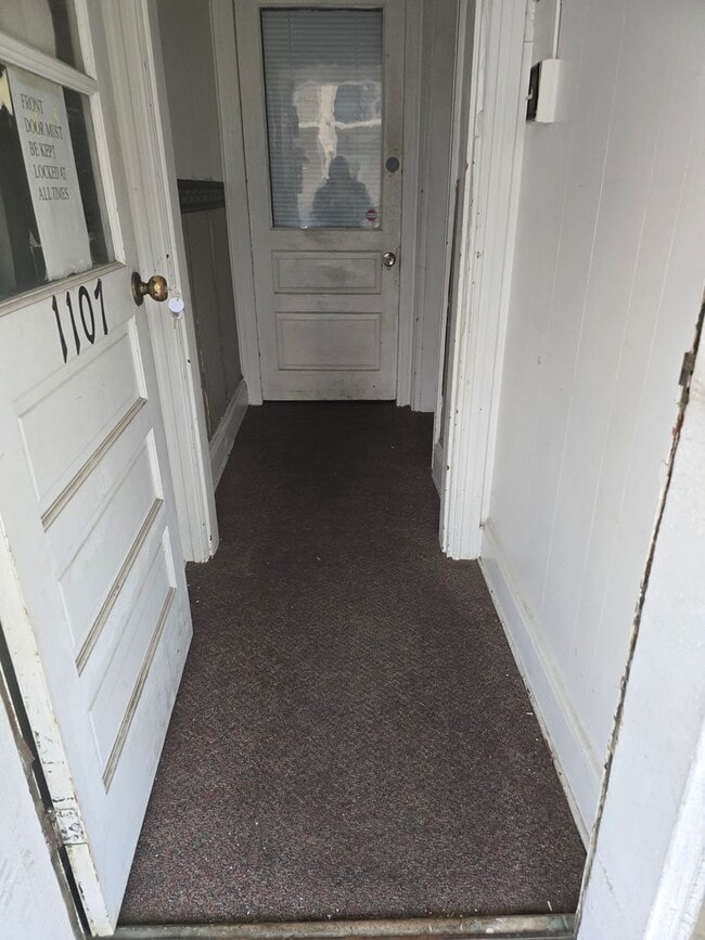 1107 W King St in West York, PA - Building Photo - Building Photo