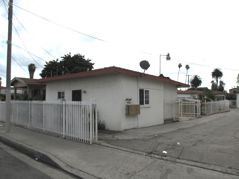 620-624 Alondra Blvd in Compton, CA - Foto de edificio