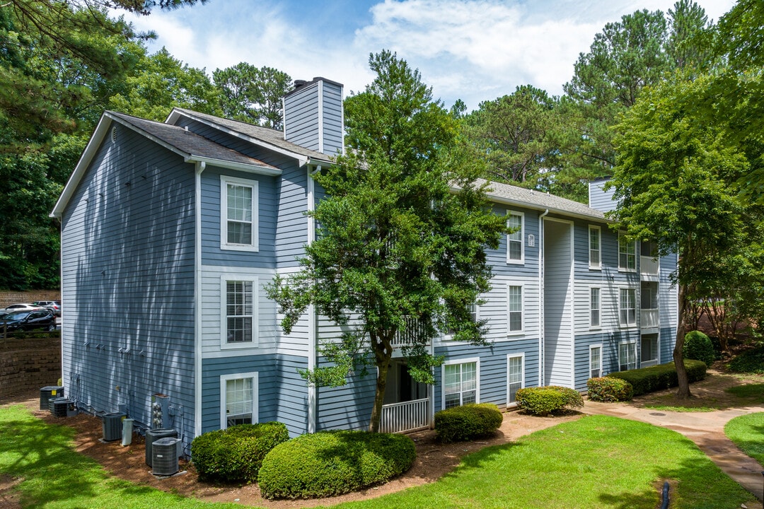 SoCO Apartments at Vinings in Smyrna, GA - Building Photo