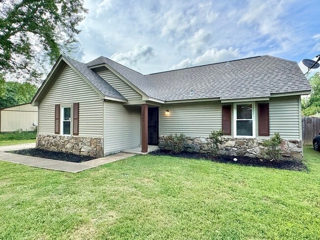 3804 Walsingham Dr in Memphis, TN - Building Photo - Building Photo