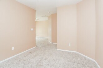 7620 Highland Pony St in Las Vegas, NV - Building Photo - Building Photo