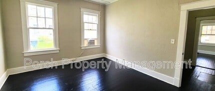 215 W Belmont St in Pensacola, FL - Building Photo - Building Photo