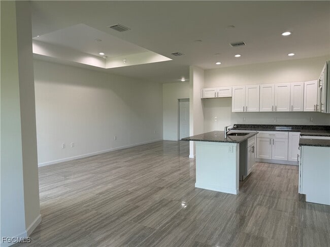 property at 1027 Eisenhower Blvd