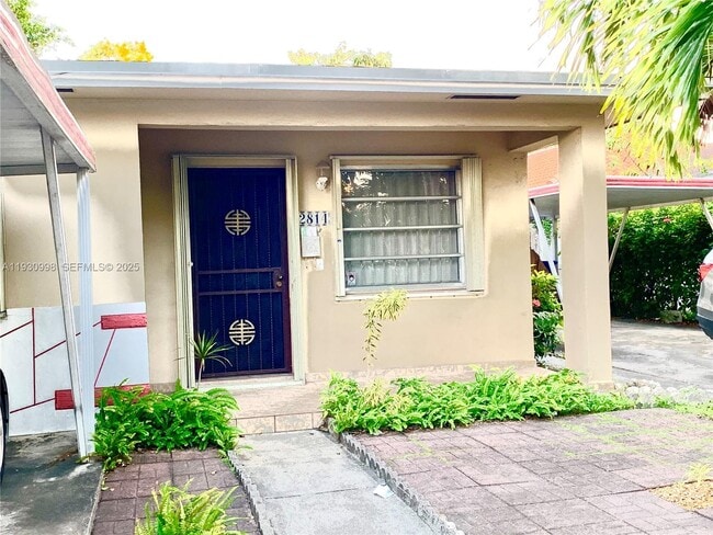 2814 SW 7th St in Miami, FL - Building Photo - Building Photo