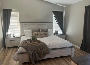 37772 Hollister Dr in Palm Desert, CA - Building Photo - Building Photo