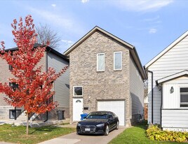 700 Bridge Av in Windsor, ON - Building Photo
