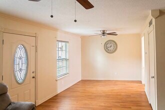 2402 N Ed Carey Dr in Harlingen, TX - Building Photo - Building Photo