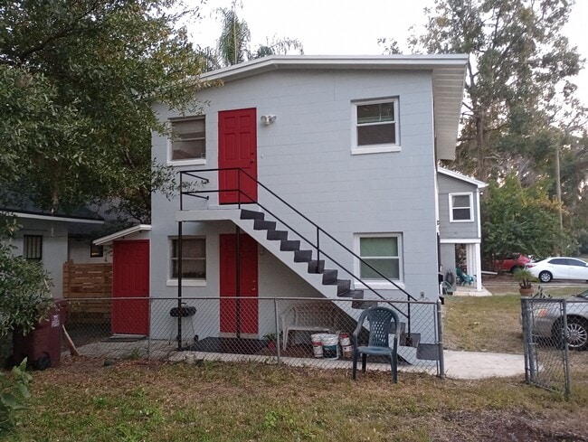 property at 605 S Summerlin Ave