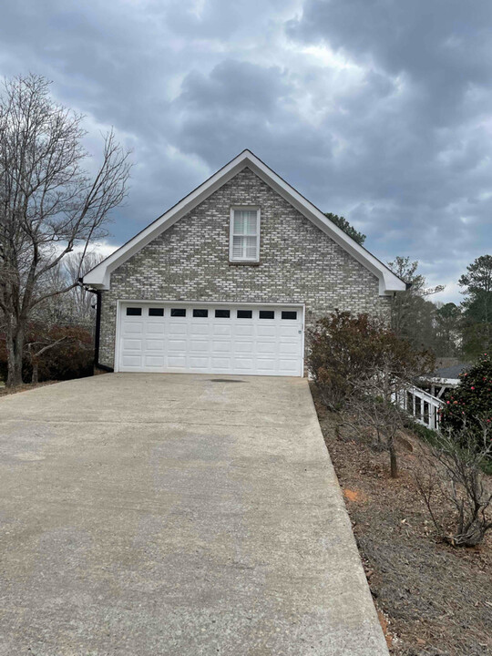 3906 Laurens Ln in Snellville, GA - Building Photo