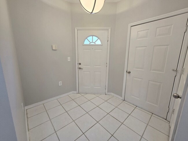 5700 Bentgrass Dr in Sarasota, FL - Building Photo - Building Photo