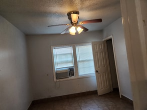1009 Nadine Ave in Modesto, CA - Building Photo - Building Photo