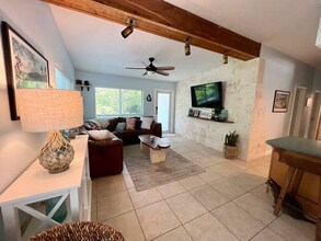 167 Cocoa Dr in Tavernier, FL - Building Photo - Building Photo