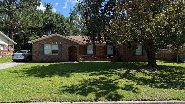217 Glenn Bryant Rd in Hinesville, GA - Building Photo - Building Photo