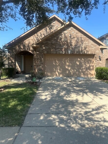 13126 Royal Bell Ct, Unit 2-2214 in Houston, TX - Foto de edificio