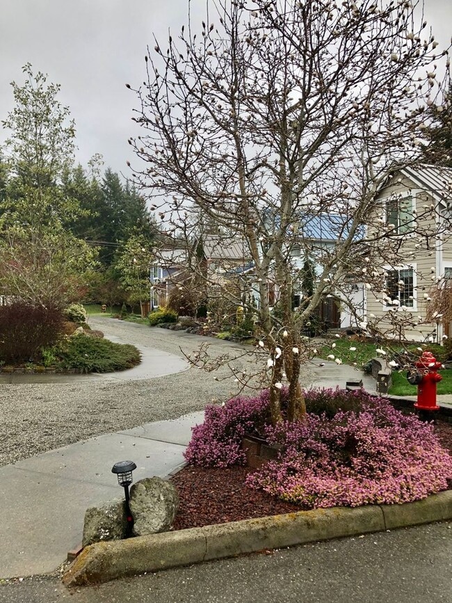 property at 1510 NE Mesford Rd