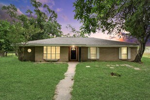 19435 I-45 in Spring, TX - Building Photo