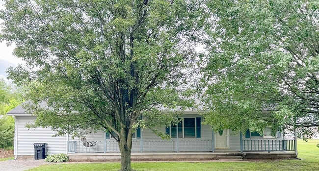 706 E 15th St in Metropolis, IL - Building Photo - Building Photo