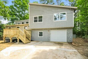 6862 Red Maple Dr in Rex, GA - Building Photo