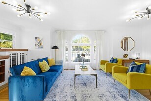 3407 N Mountain View Dr in San Diego, CA - Building Photo