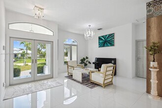 14019 N Miller Dr in West Palm Beach, FL - Building Photo - Building Photo