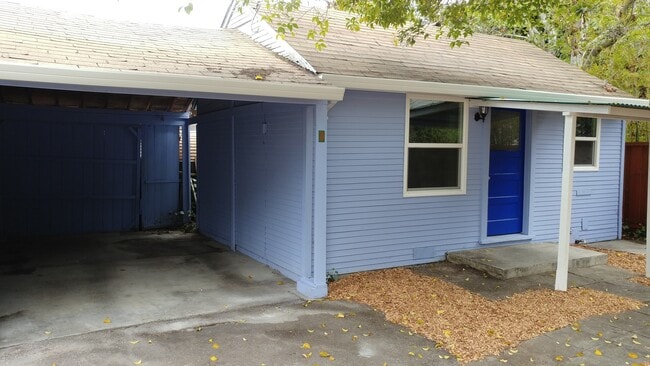 1051 Boranda Ave in Mountain View, CA - Building Photo - Building Photo