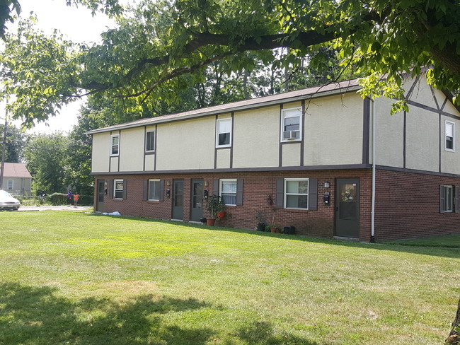 9 unit Apartment Complex in Columbus, OH - Building Photo - Other