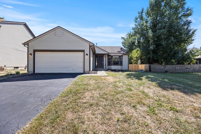 6948 Kinston Dr in Canal Winchester, OH - Building Photo - Building Photo