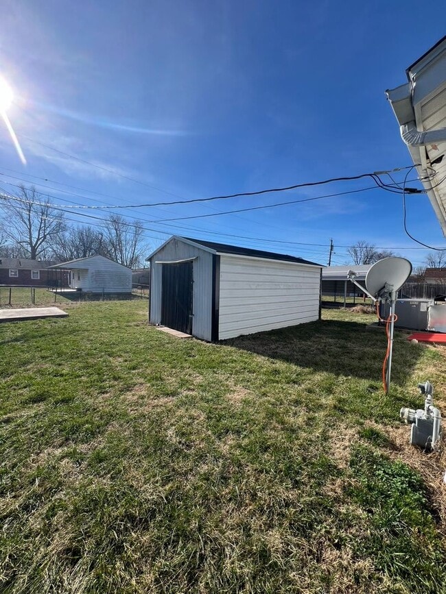 610 E 27th St in Owensboro, KY - Building Photo - Building Photo