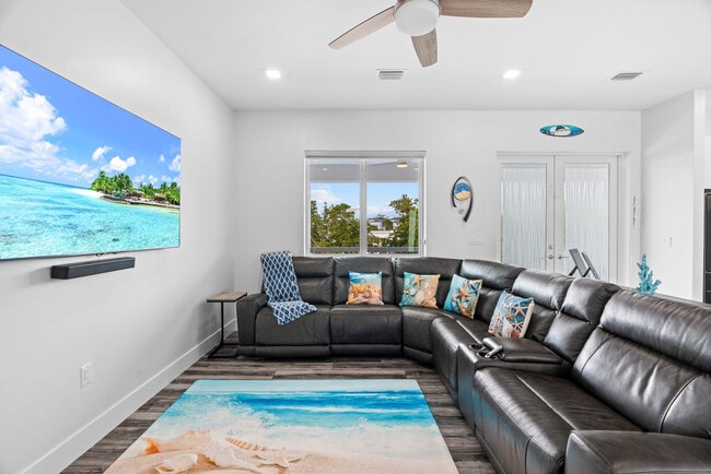 83 Pescayo Ave in Marathon, FL - Building Photo - Building Photo