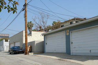 719-721 S Glenoaks Blvd in Burbank, CA - Building Photo - Building Photo