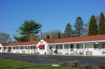 177 Studio Apartments in Westport, MA - Building Photo