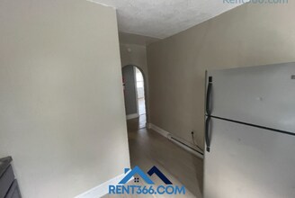 582 Sunbury St in Minersville, PA - Building Photo - Building Photo
